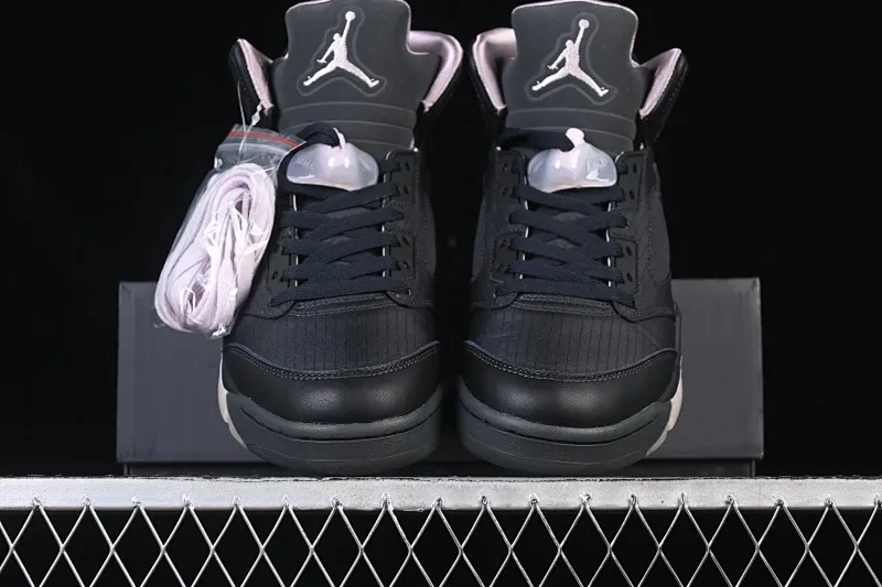 All categories Air Jordan Jordan series basketball shoes Air Jordan 5 OG version PSG x Air Jordan 5 Retro "Off Noir" AJ5 Joe 5 joint model Paris Saint-Germain HQ3004-001